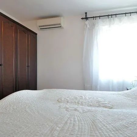 Apartman Elin Daire