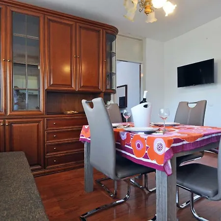 Apartman Elin Daire
