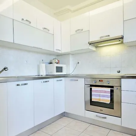 Daire Apartman Elin Pula